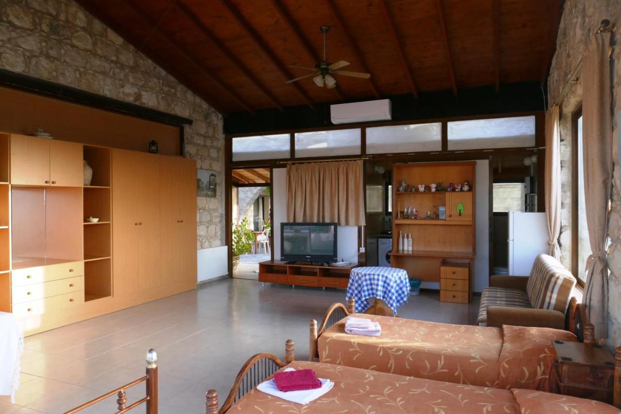 Studio With View In Polis Area Simou 외부 사진